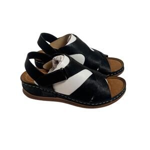 Easy Street Lani Women's Black Strappy Comfort Sandals Wide Width W Size 9